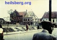 Nachkriegsfoto mit verschütteten Fundamenten des Central Hotel